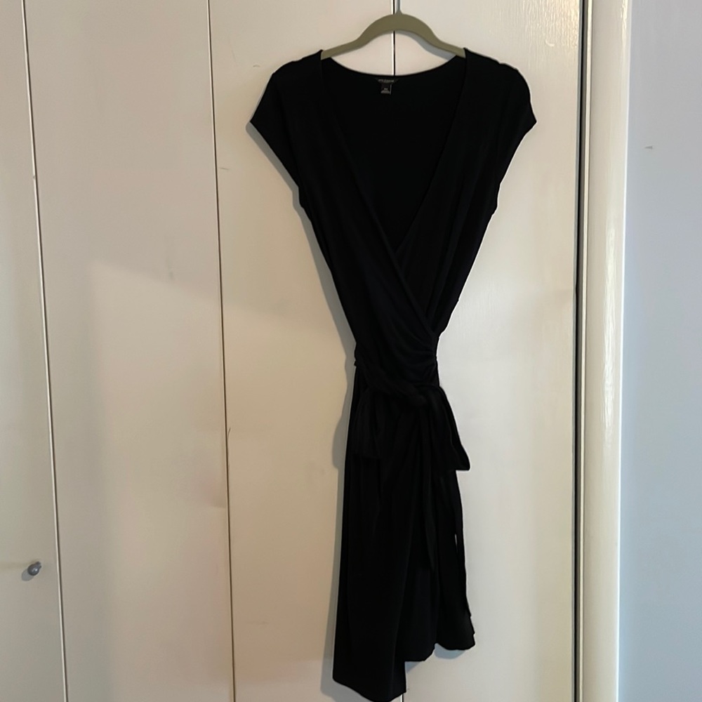 Ann Taylor Faux Wrap Black Short Sleeved Dress
